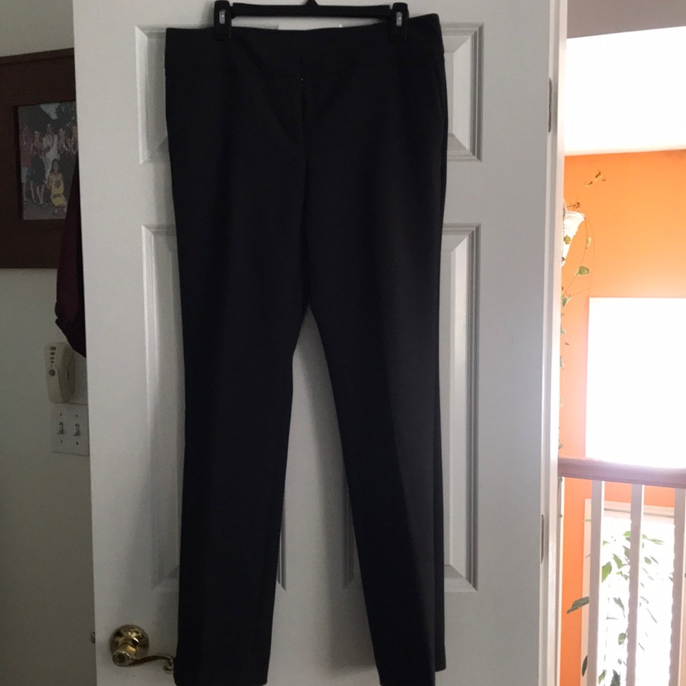 Another AnnTaylor fabulous pair of pants heavy fabric on the stretch side.